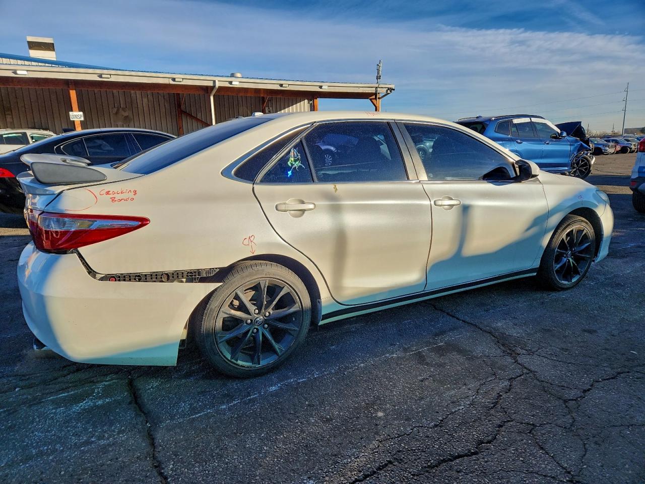 Toyota Camry Le Image 3