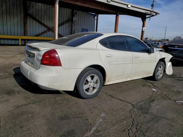 Pontiac Grandprix Image 4