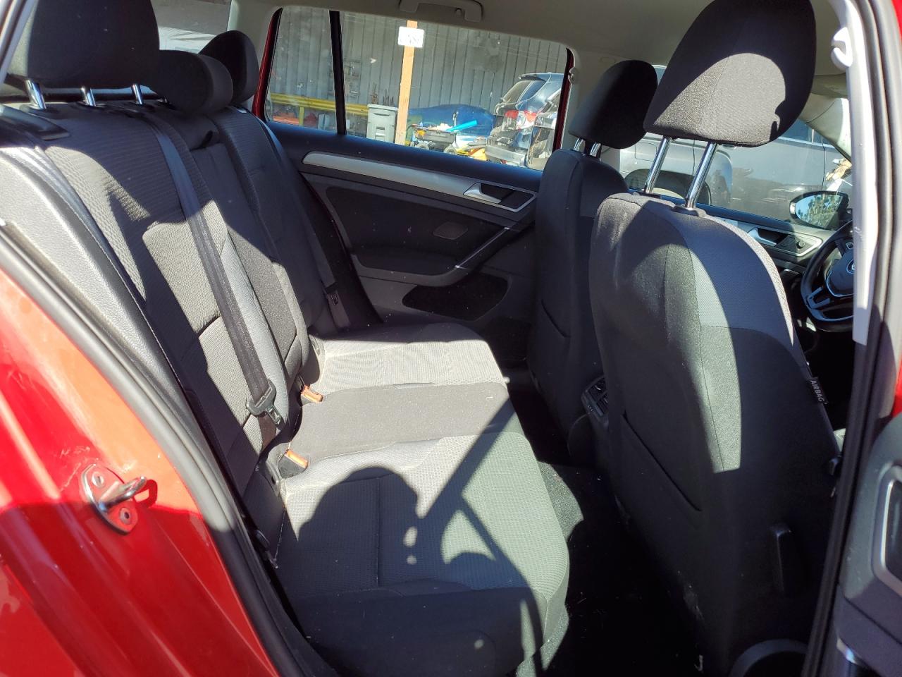 Volkswagen Golf S Image 4