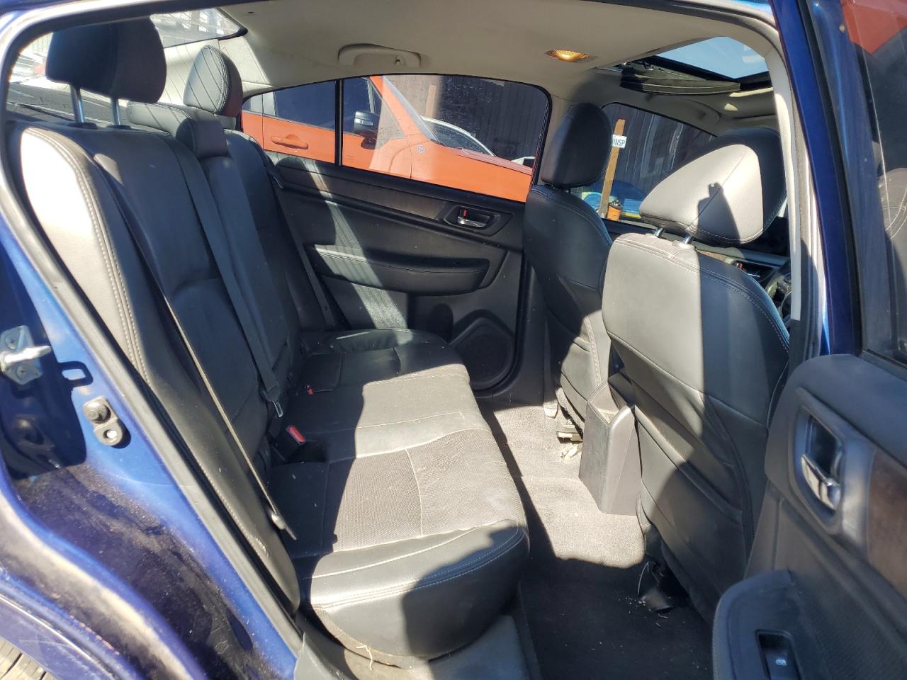 Subaru Legacy 2.5i Premium Image 12