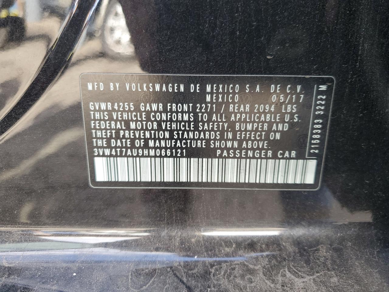 Volkswagen GTI S Image 11