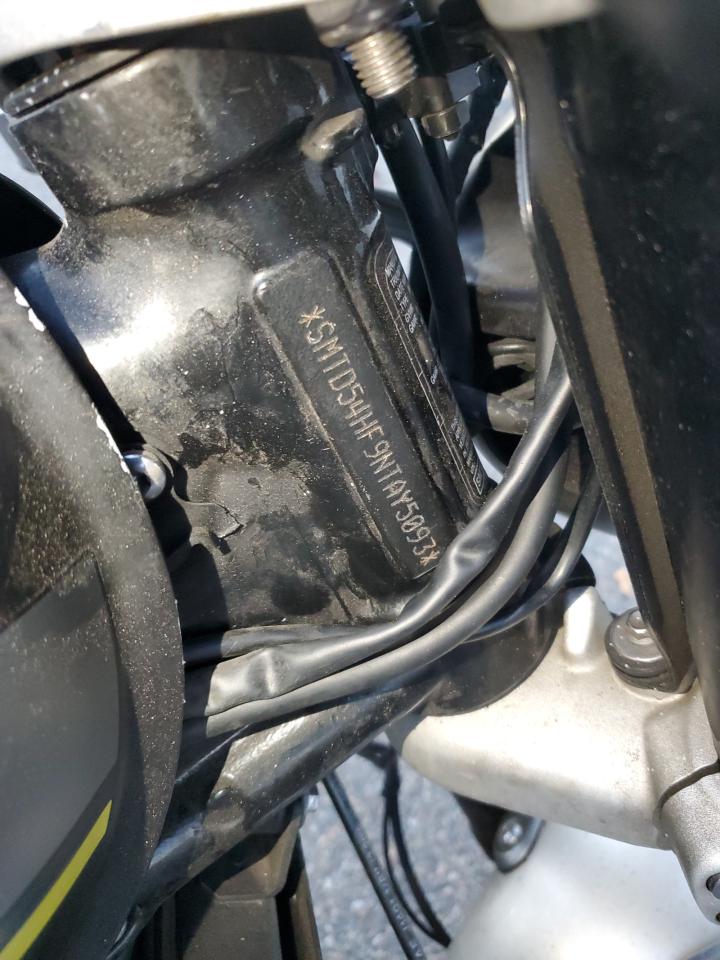 Triumph Motorcycle Speed Twin Image 6