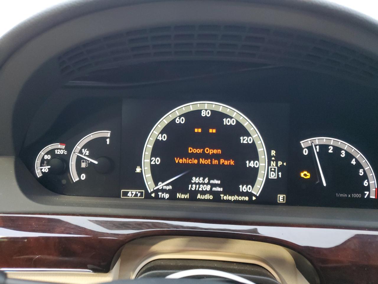 Mercedes-Benz S-Class 550 4matic Image 7