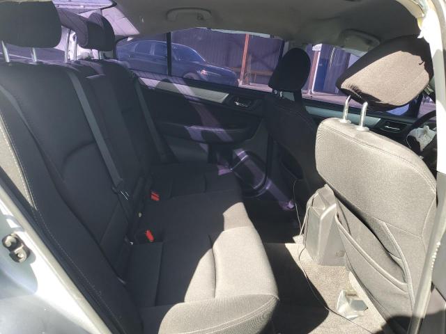 Subaru Legacy 2.5i Premium Image 10