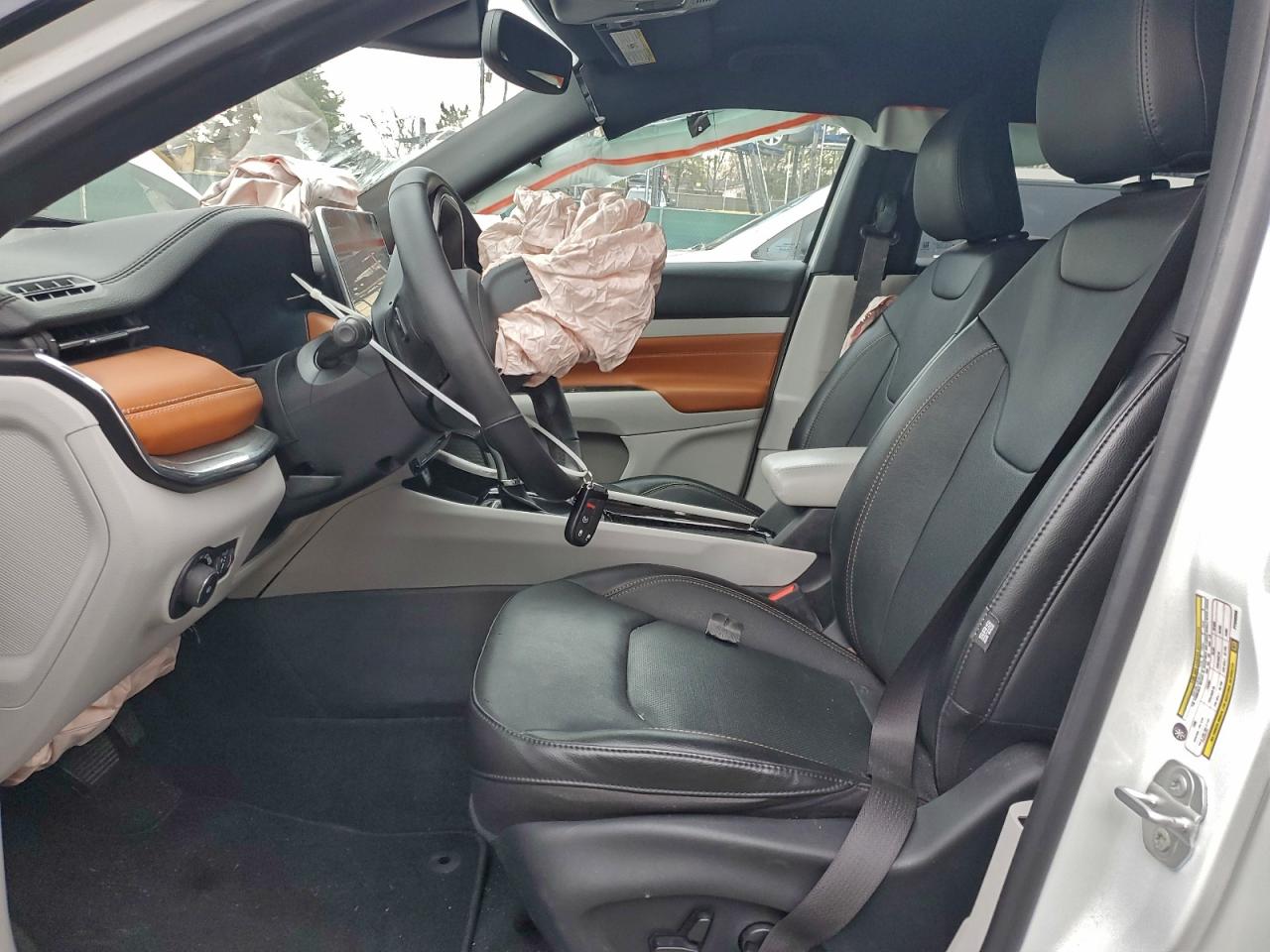 Jeep Compass Limited Image 6