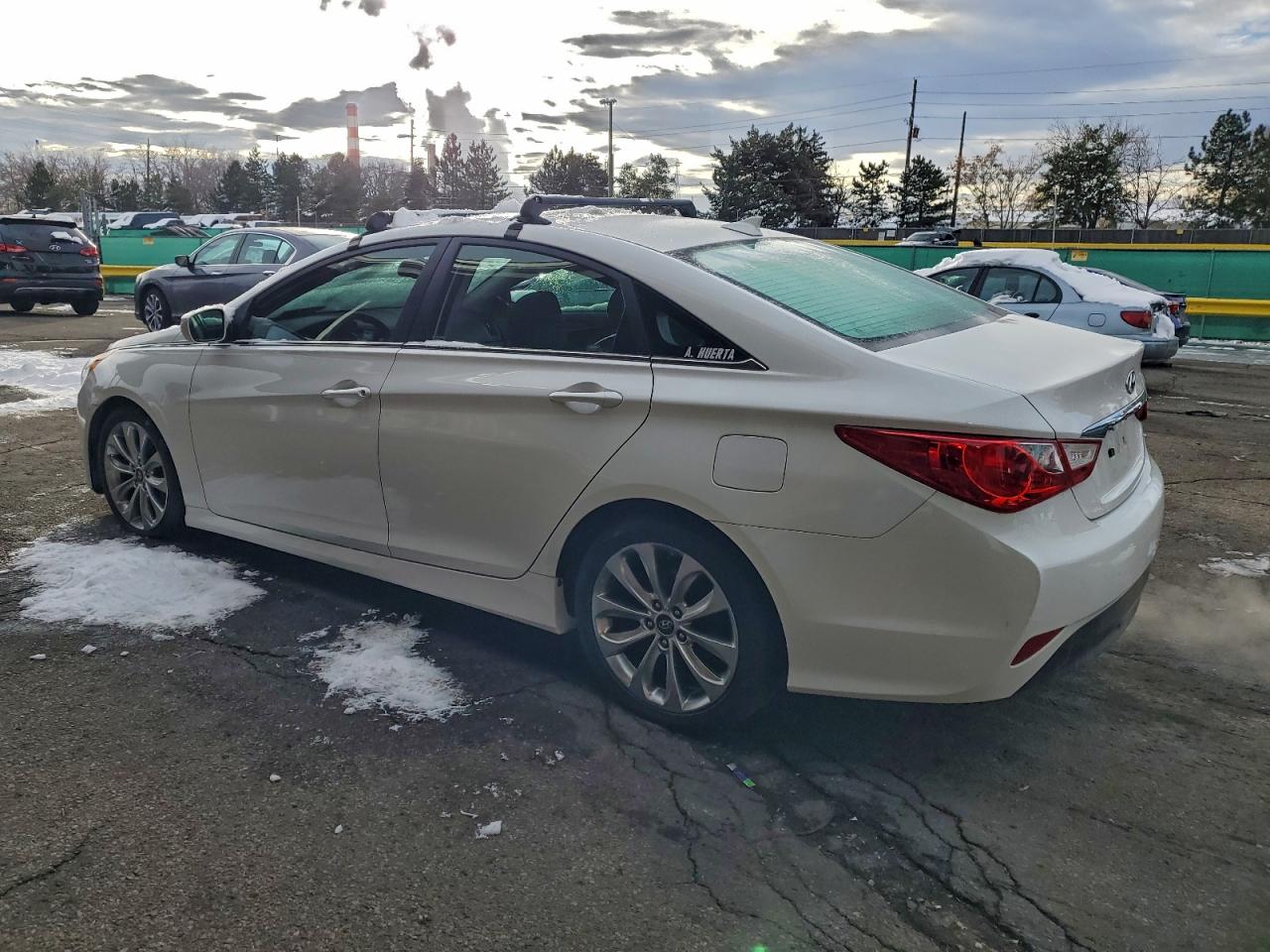 Hyundai SONATA Gls Image 2