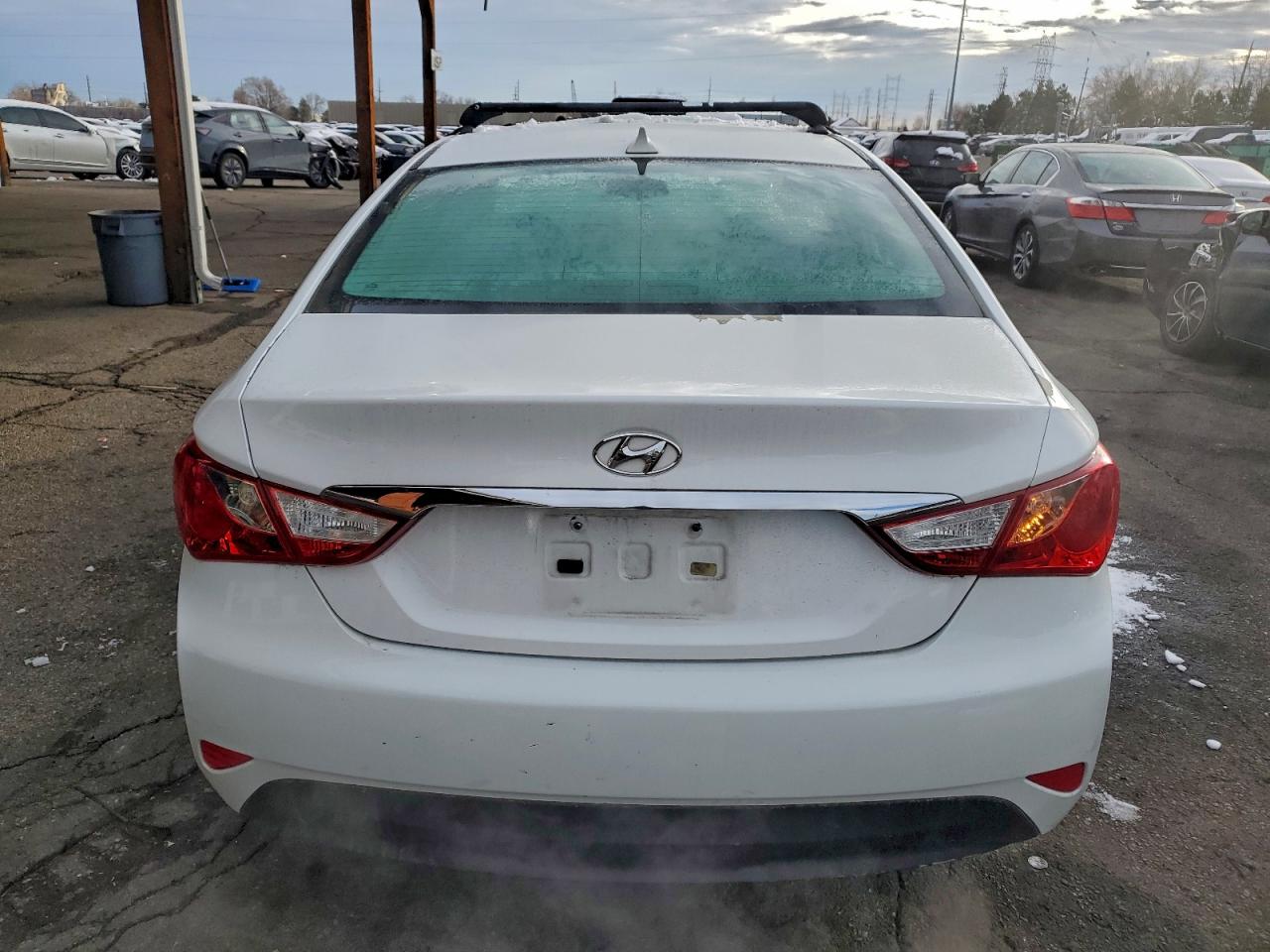 Hyundai SONATA Gls Image 12