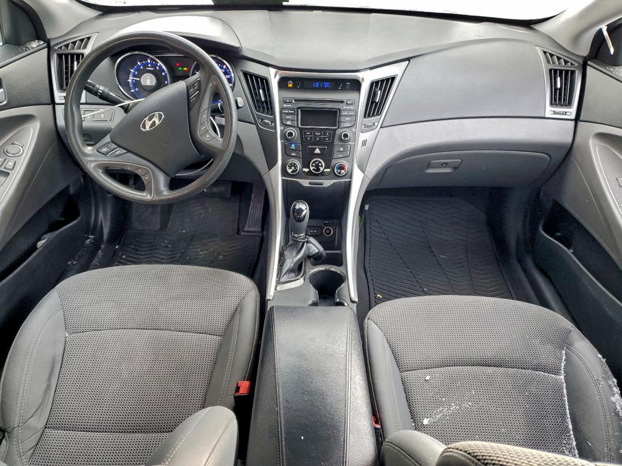 Hyundai SONATA Gls Image 10