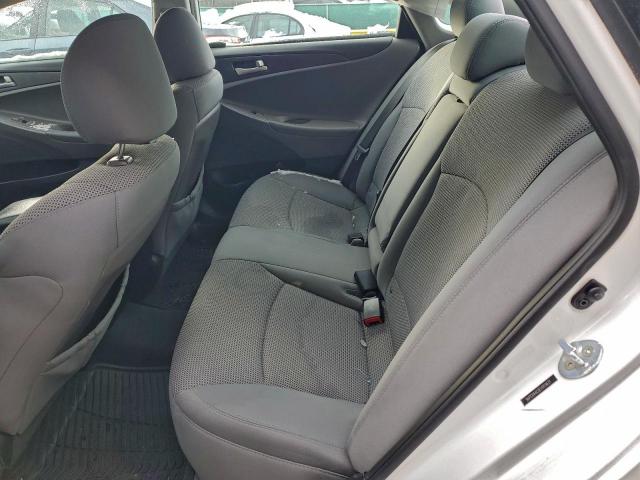 Hyundai SONATA Gls Image 8