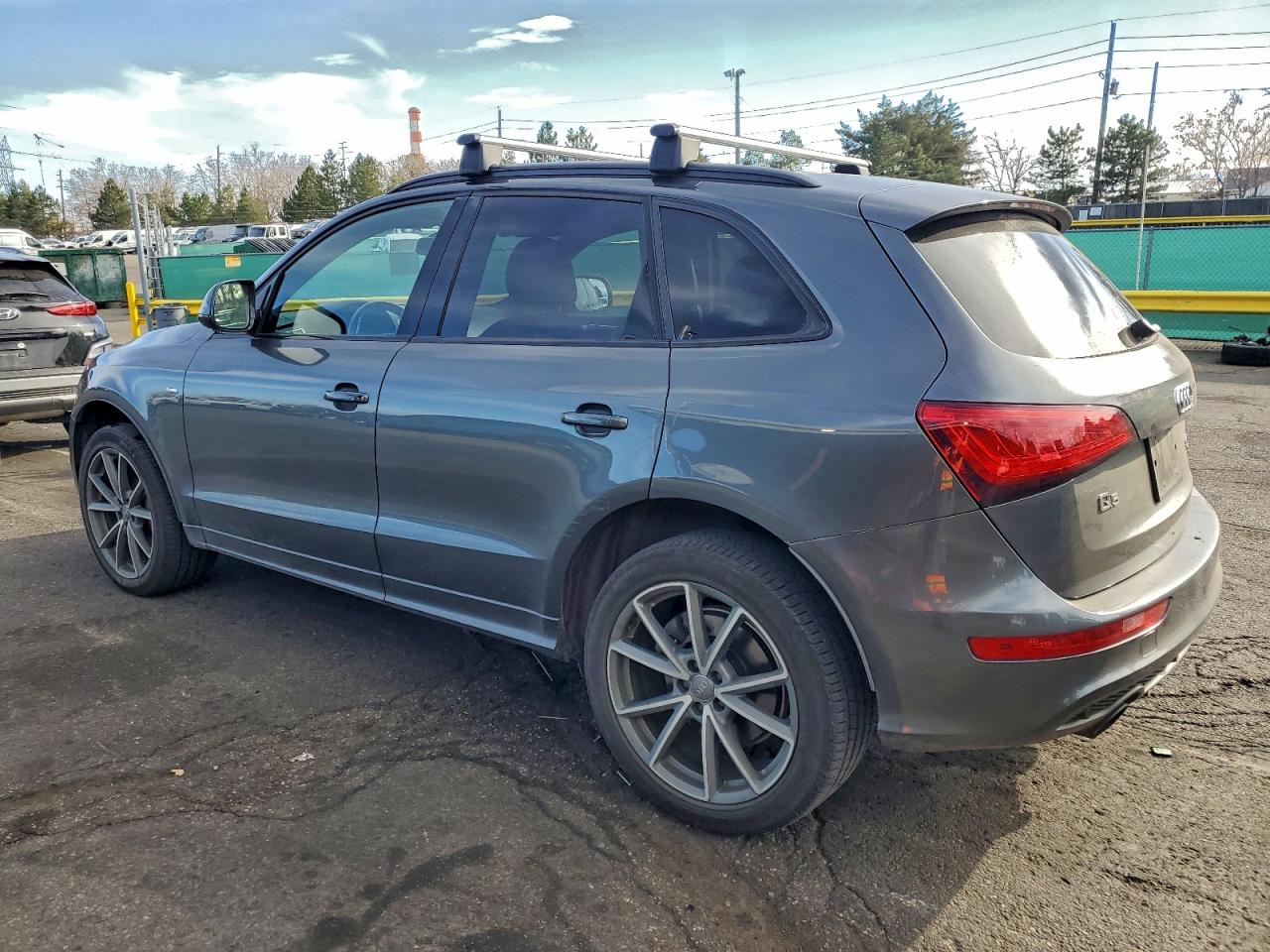 Audi Q5 Premium Plus Image 12