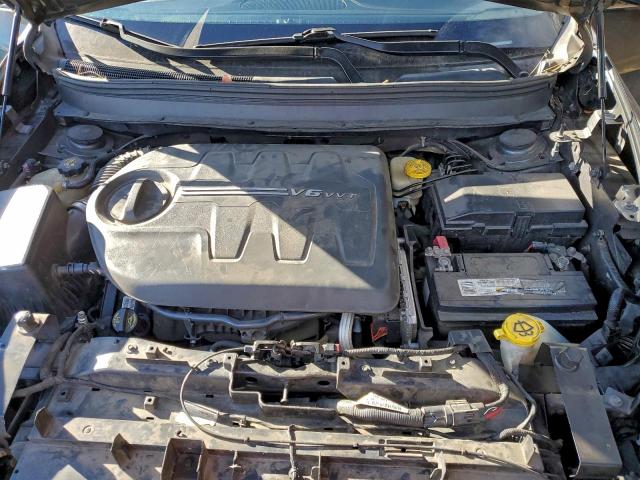 Jeep Grand Cherokee Latitude Image 3