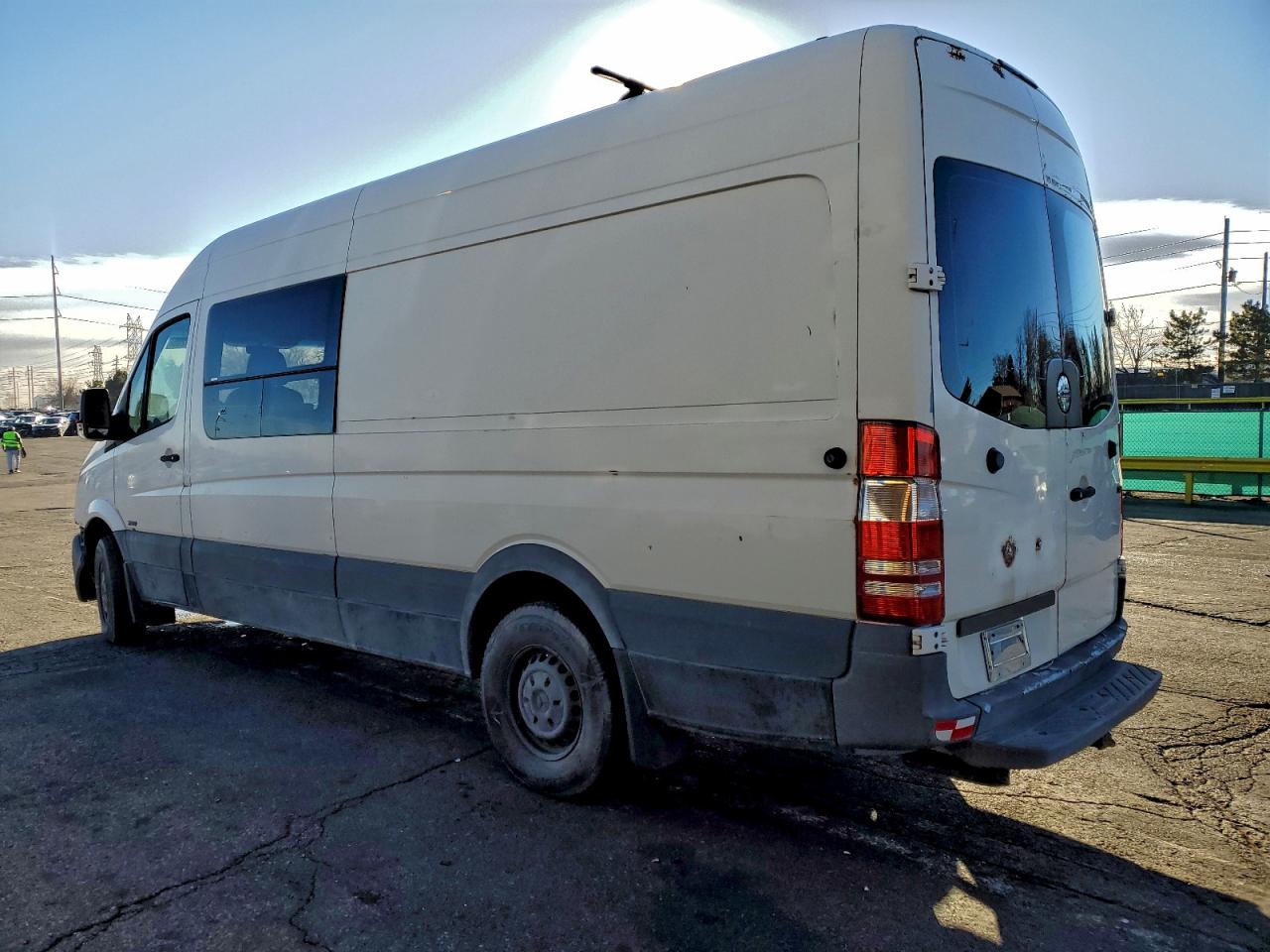 Freightliner Sprinter 2500 Image 12