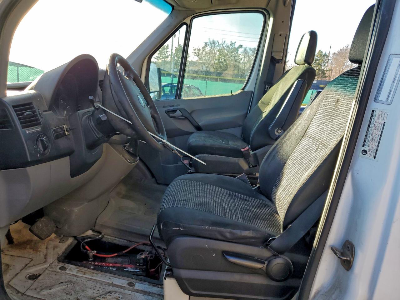 Freightliner Sprinter 2500 Image 8