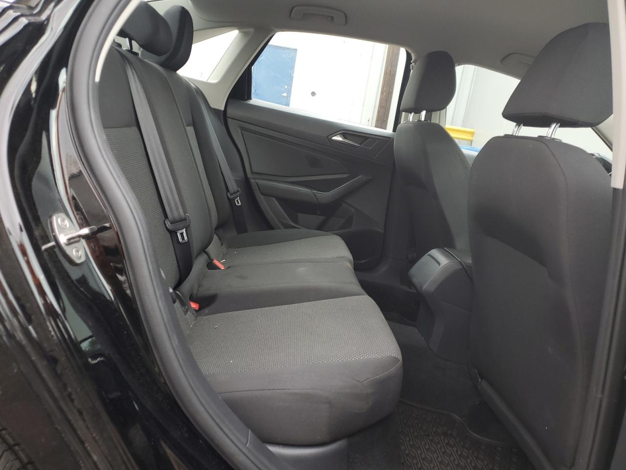 Volkswagen Jetta S Image 11