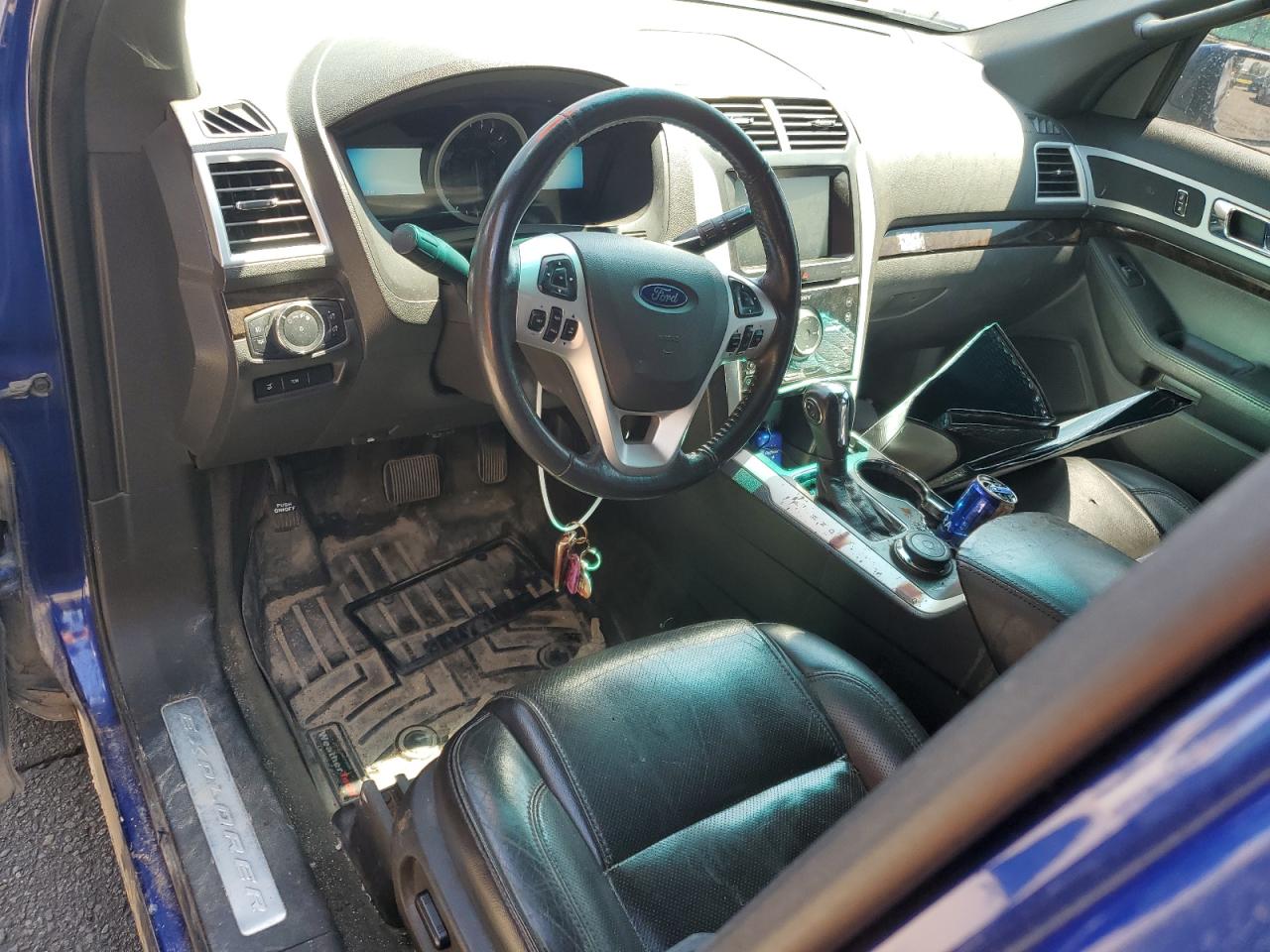 Ford Explorer Limited Image 5