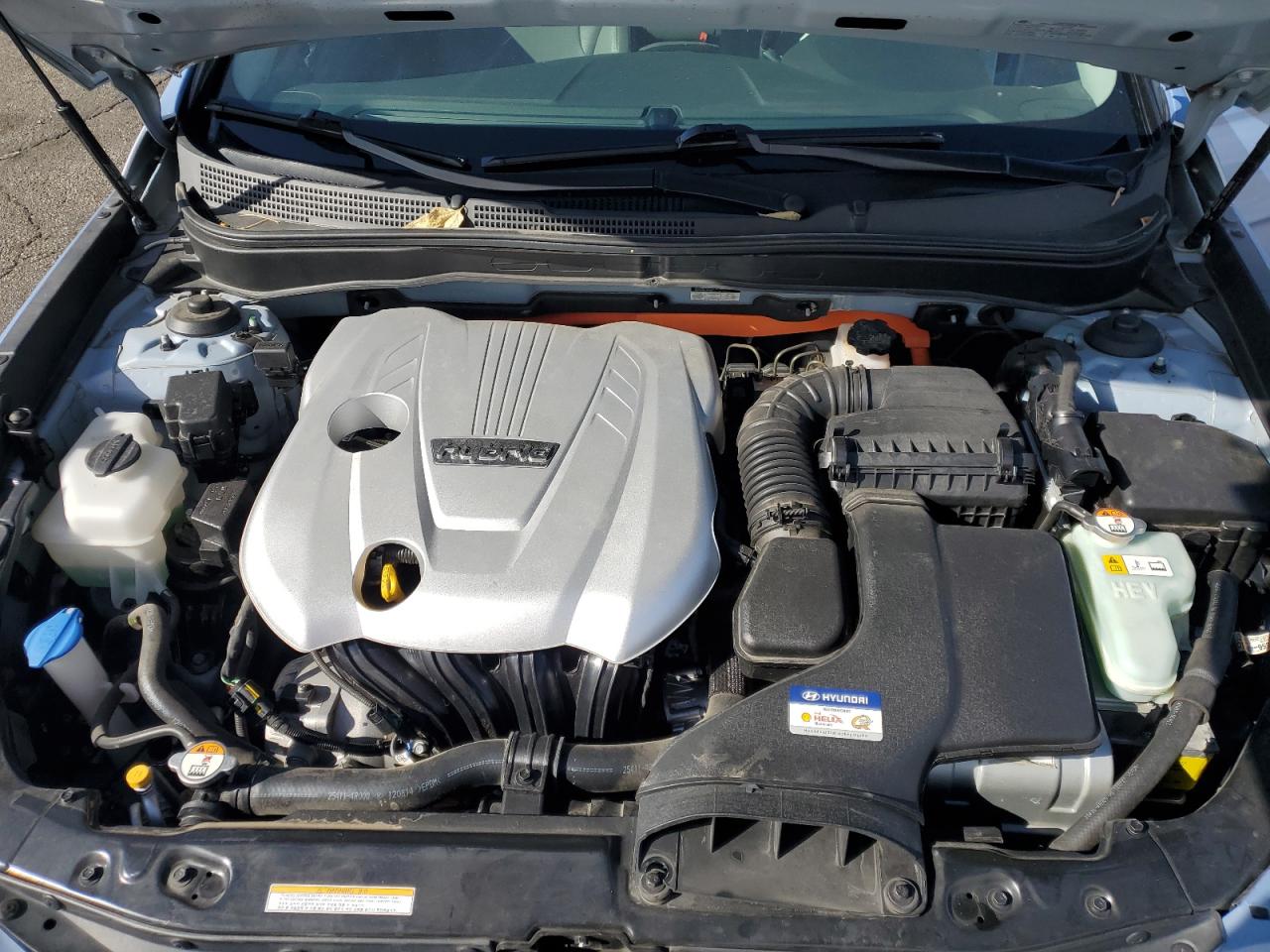 Hyundai SONATA Hybrid Image 8