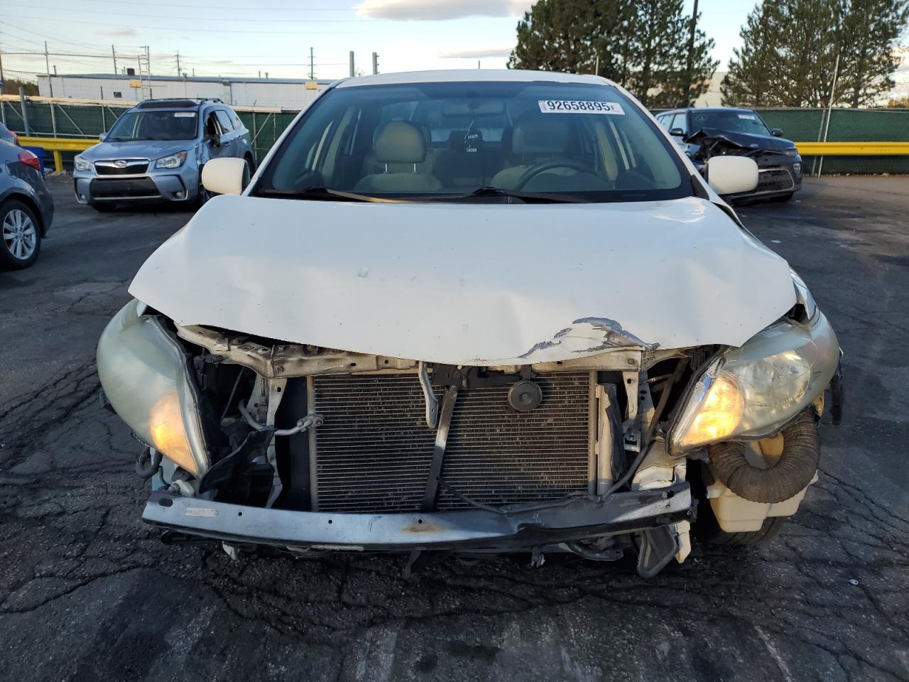 Toyota Corolla Base Image 8