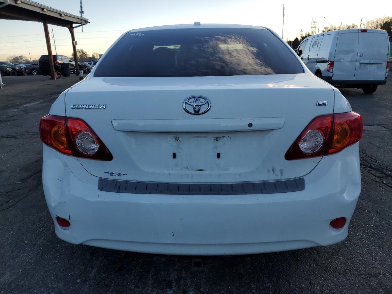 Toyota Corolla Base Image 12