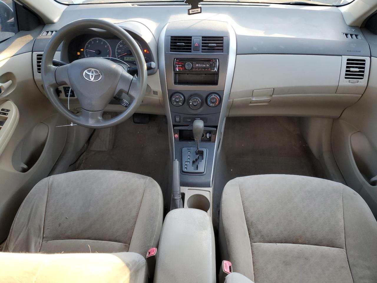 Toyota Corolla Base Image 3