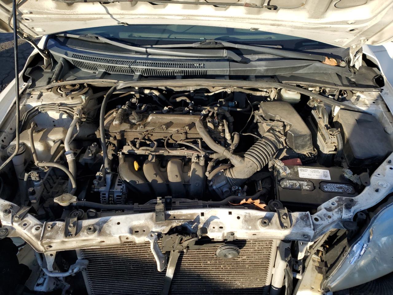 Toyota Corolla Base Image 5