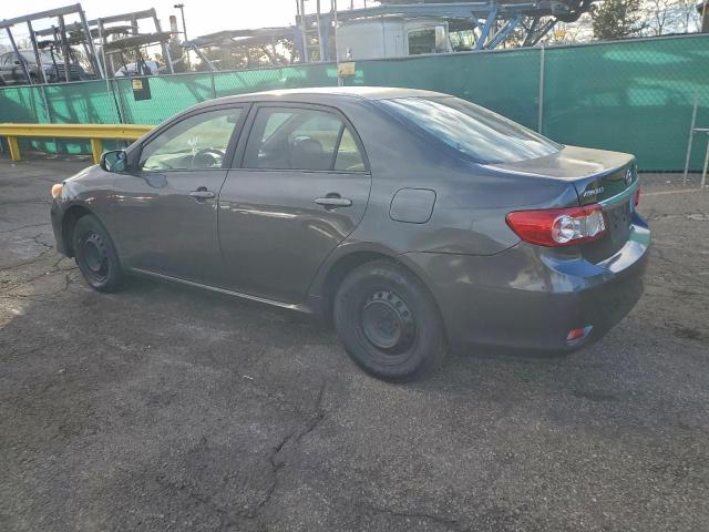 Toyota Corolla Base Image 12