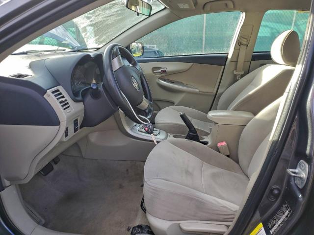 Toyota Corolla Base Image 8