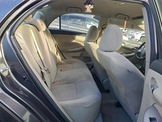 Toyota Corolla Base Image 3