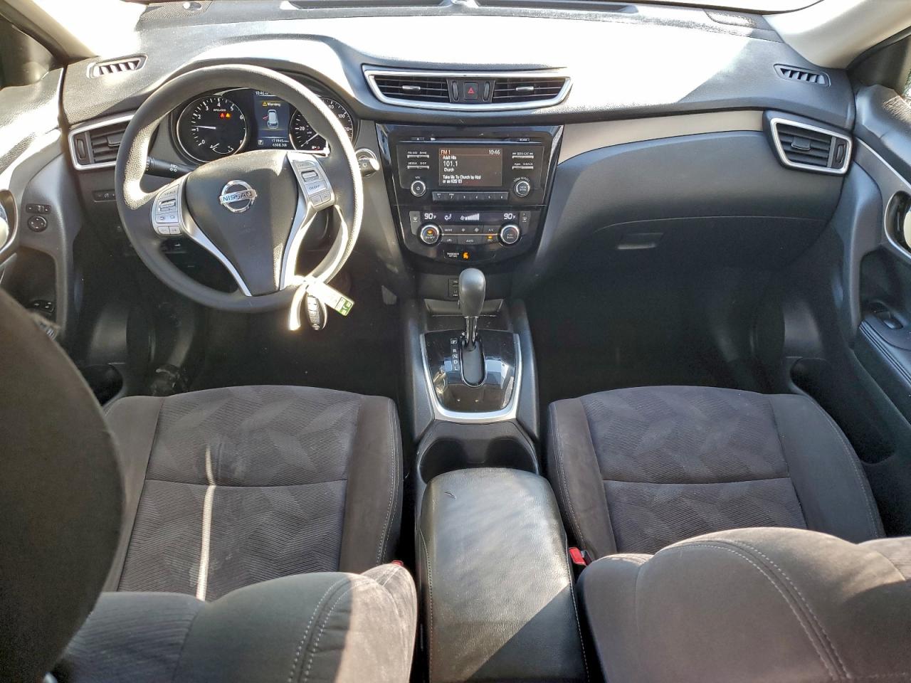 Nissan Rogue S Image 5