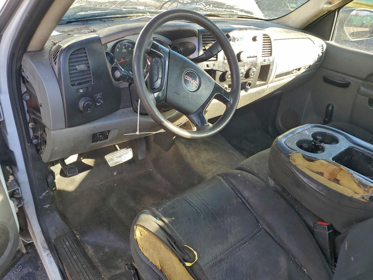 GMC Sierra C2500 Heavy Duty Image 6