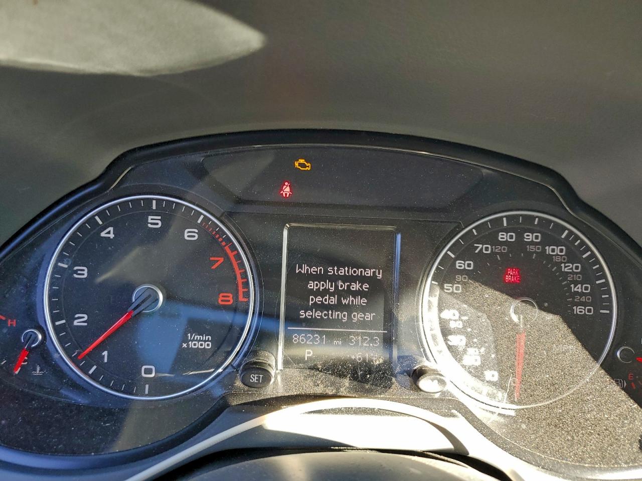 Audi Q5 Premium Plus Image 12