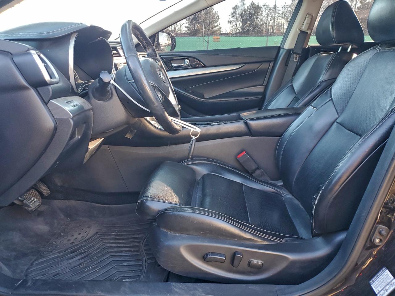 Nissan Maxima 3.5s Image 2