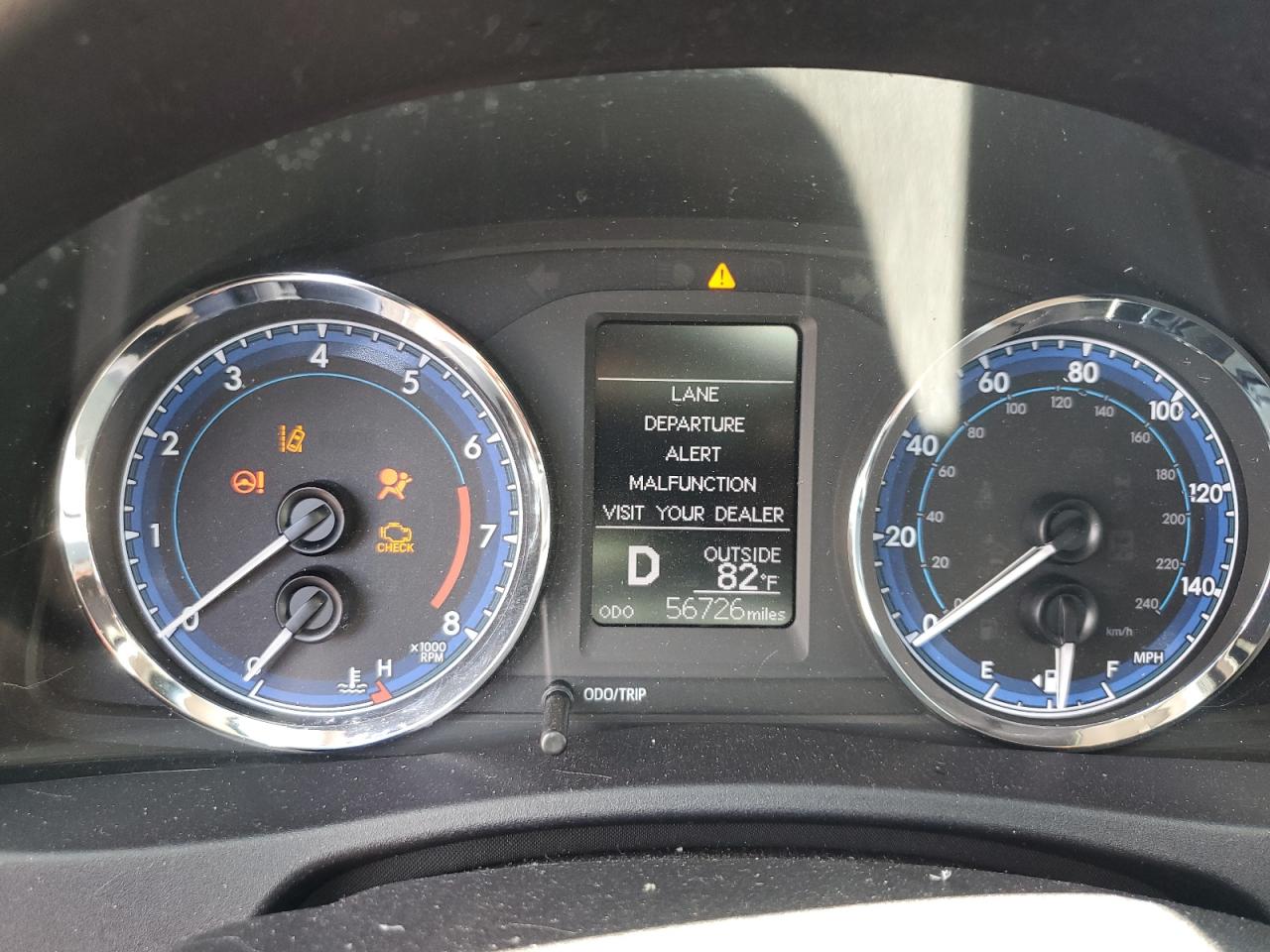 Toyota Corolla L Image 8