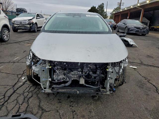 Toyota Corolla Le Image 3