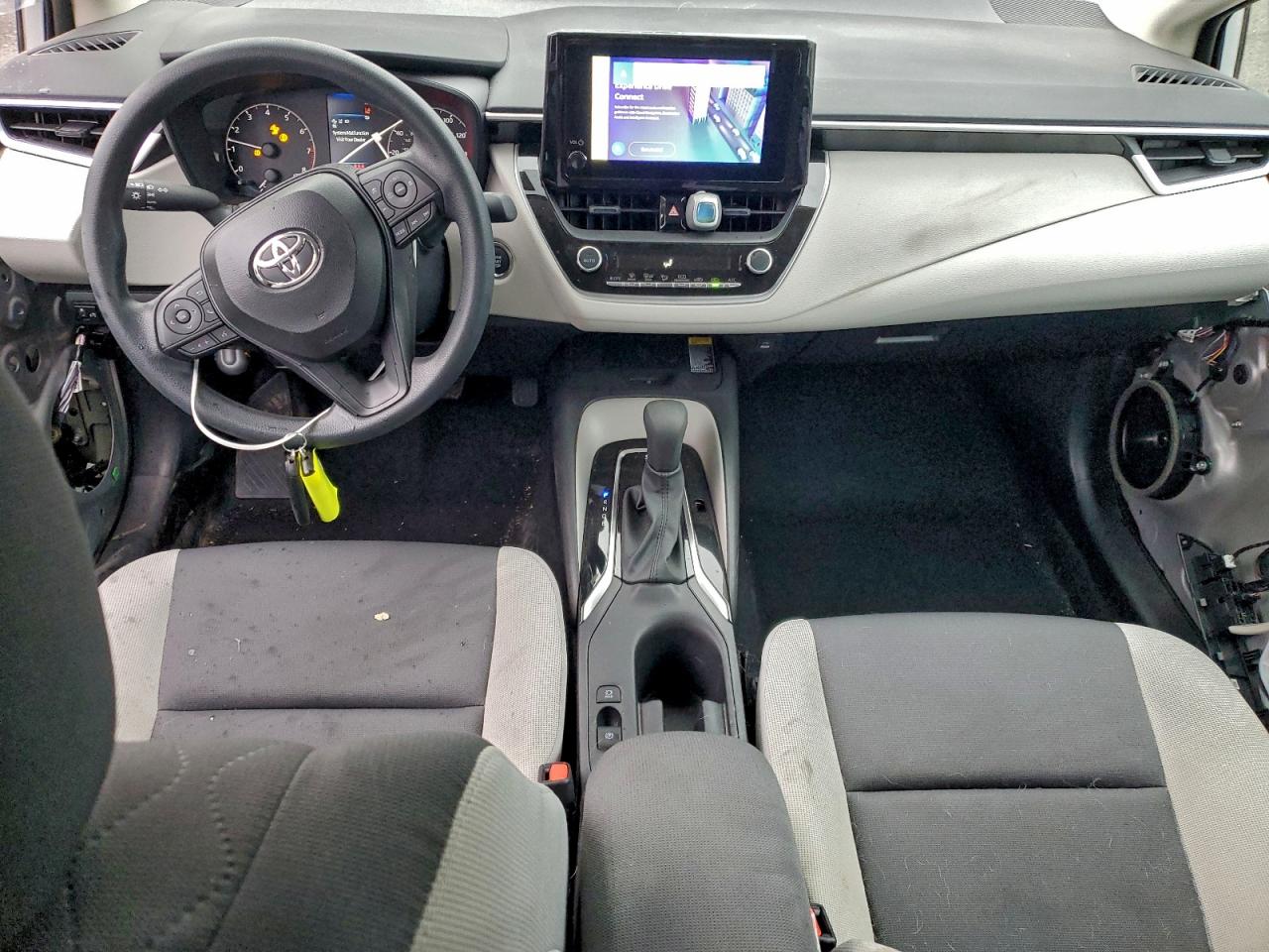 Toyota Corolla Le Image 10