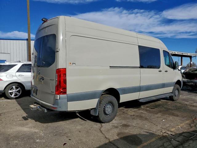 Mercedes-Benz Sprinter 2500/3500 Image 5