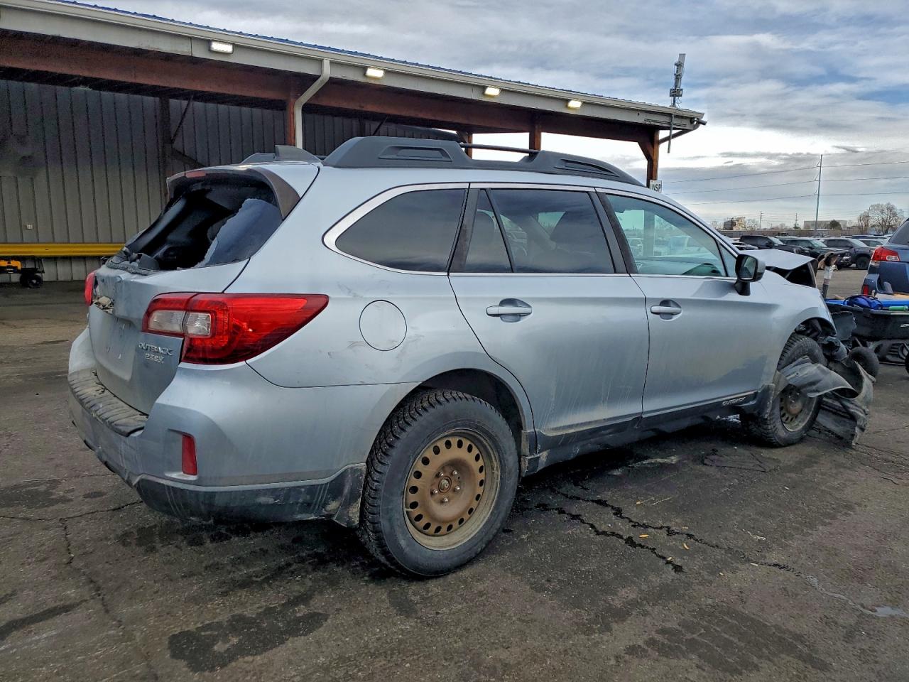 Subaru Outback 2.5i Premium Image 11