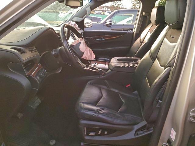 Cadillac Escalade Luxury Image 6
