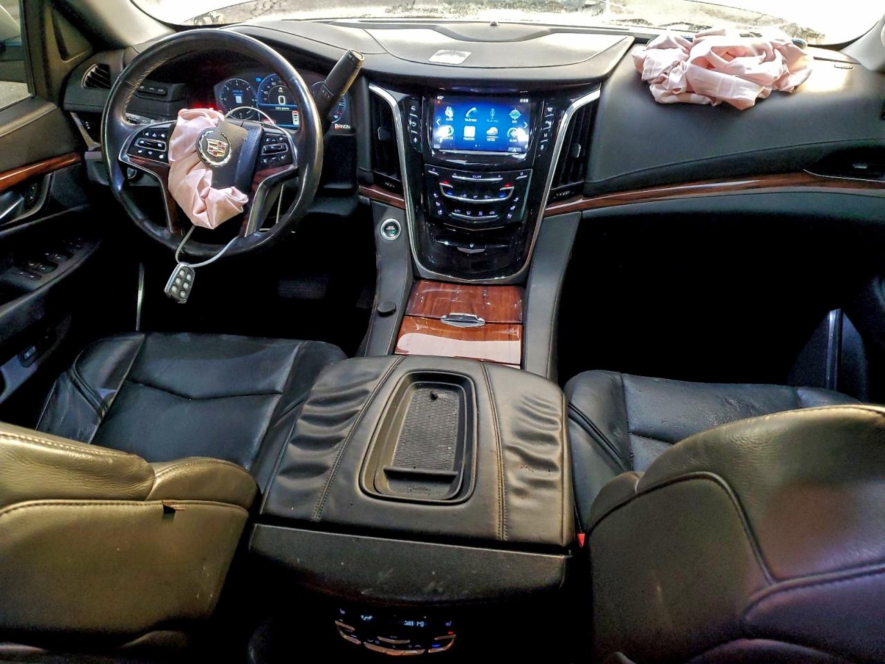 Cadillac Escalade Luxury Image 11