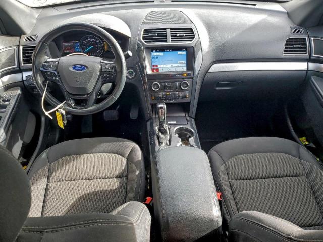 Ford Explorer Xlt Image 8