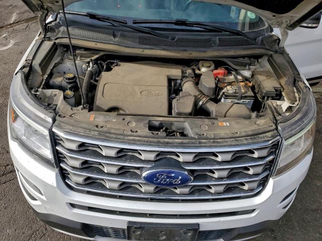 Ford Explorer Xlt Image 12