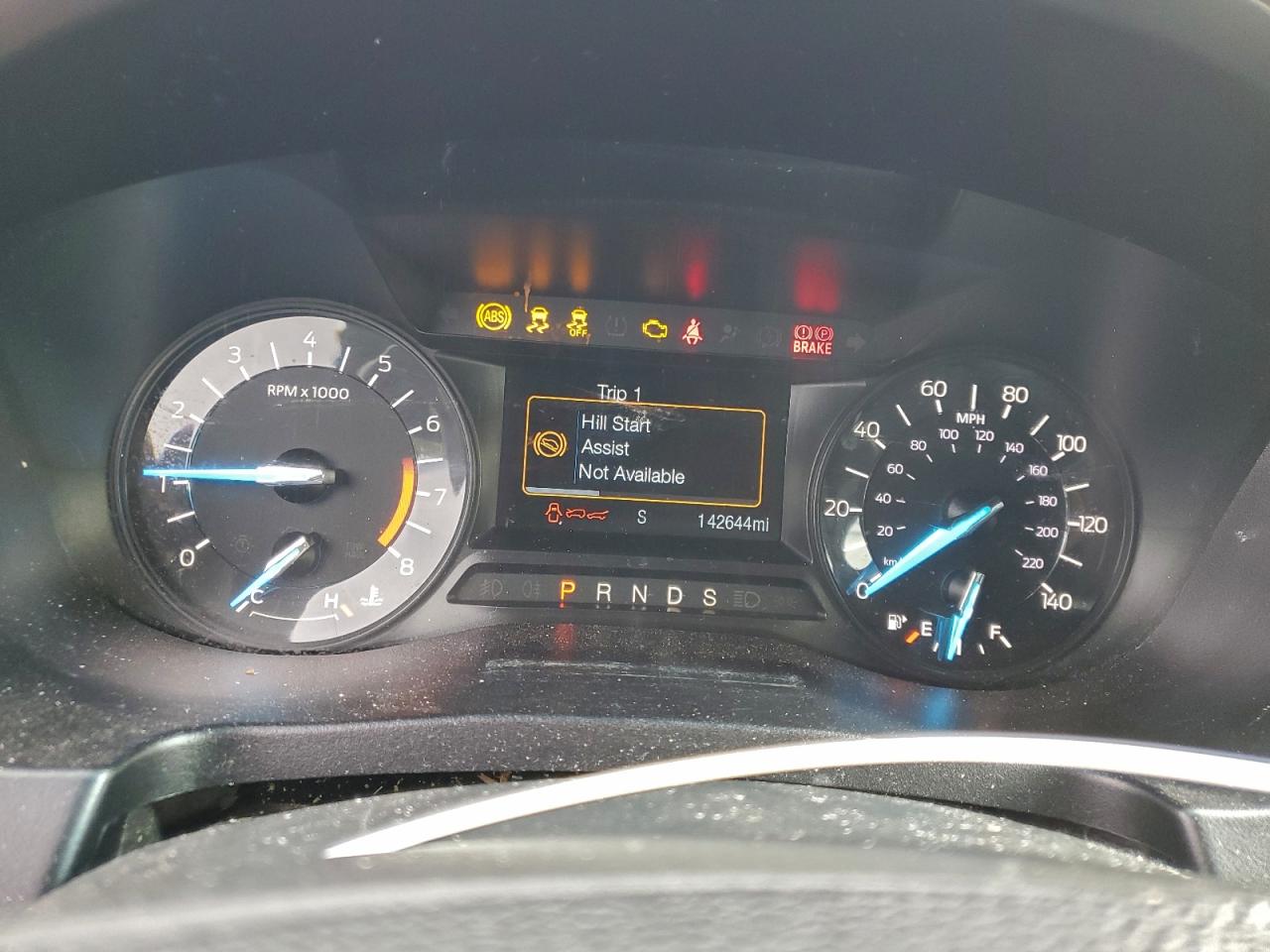 Ford Explorer Xlt Image 8