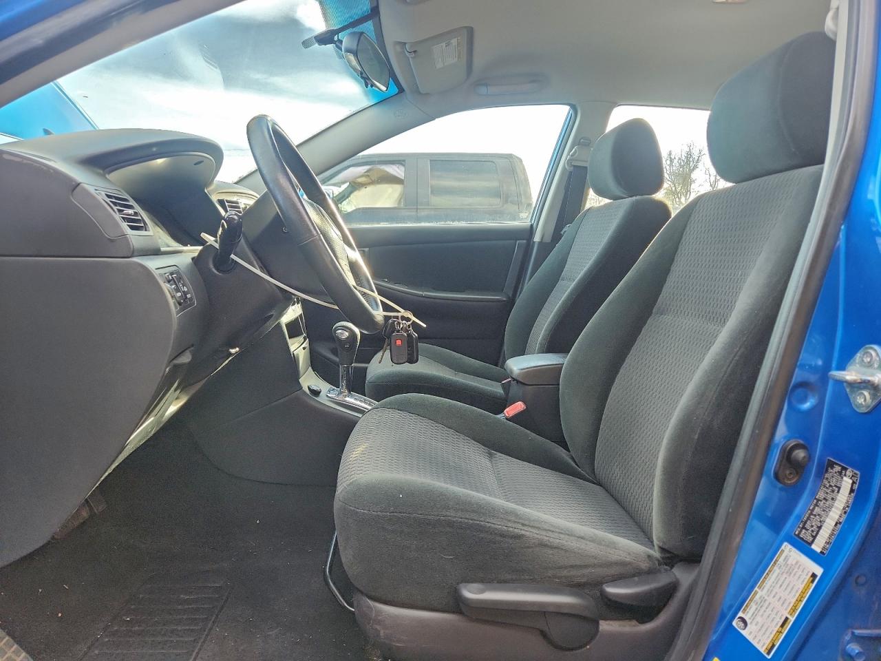 Toyota Corolla Ce Image 8