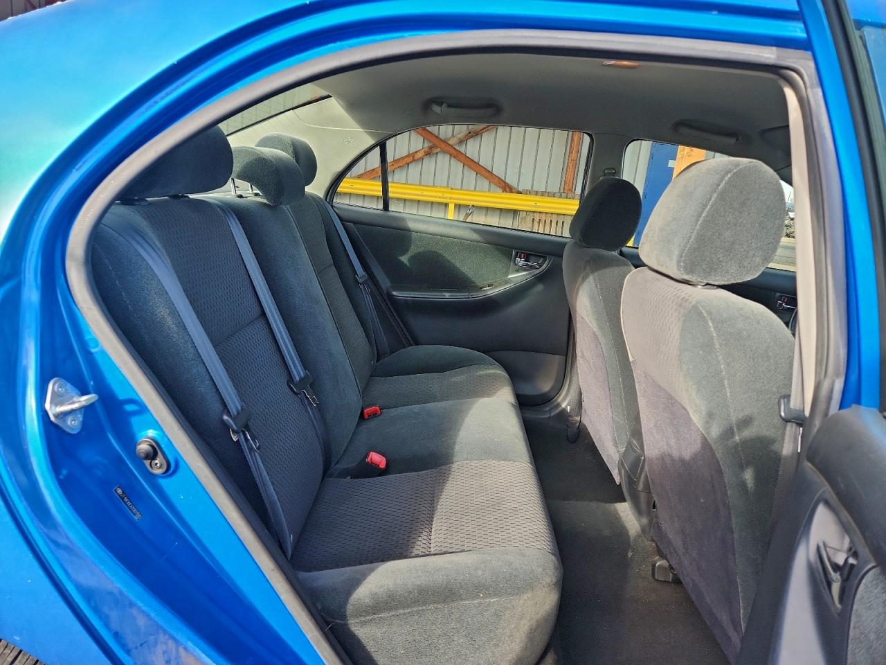 Toyota Corolla Ce Image 7