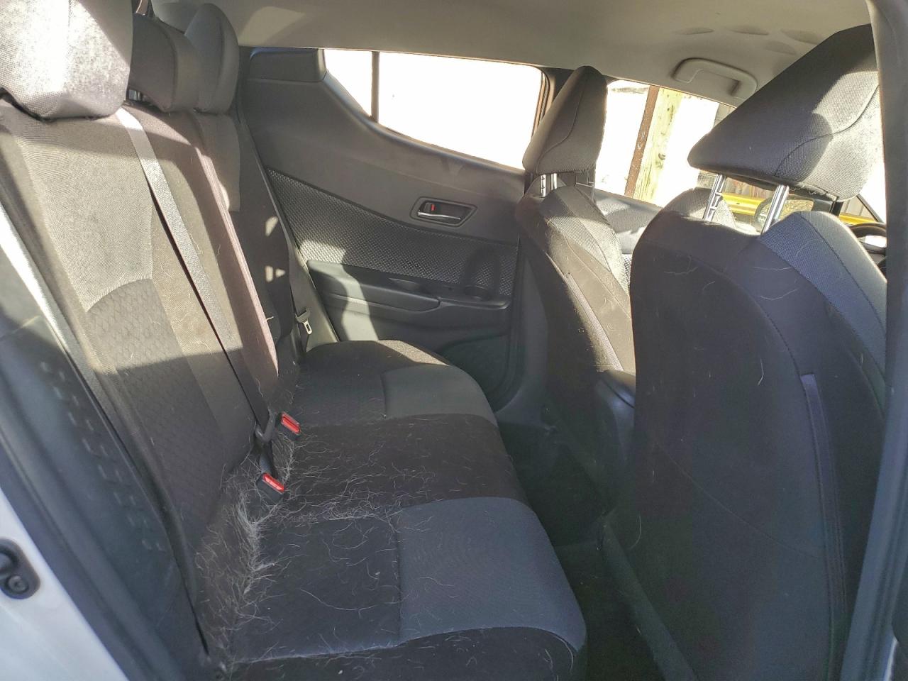 Toyota C-HR Xle Image 12