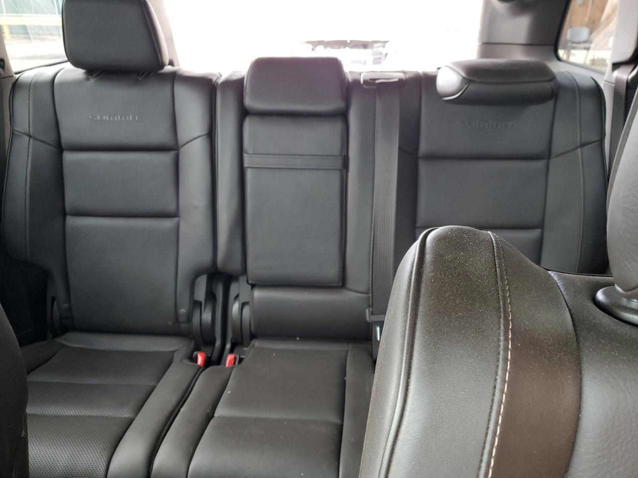 Jeep Grand Cherokee Summit Image 10