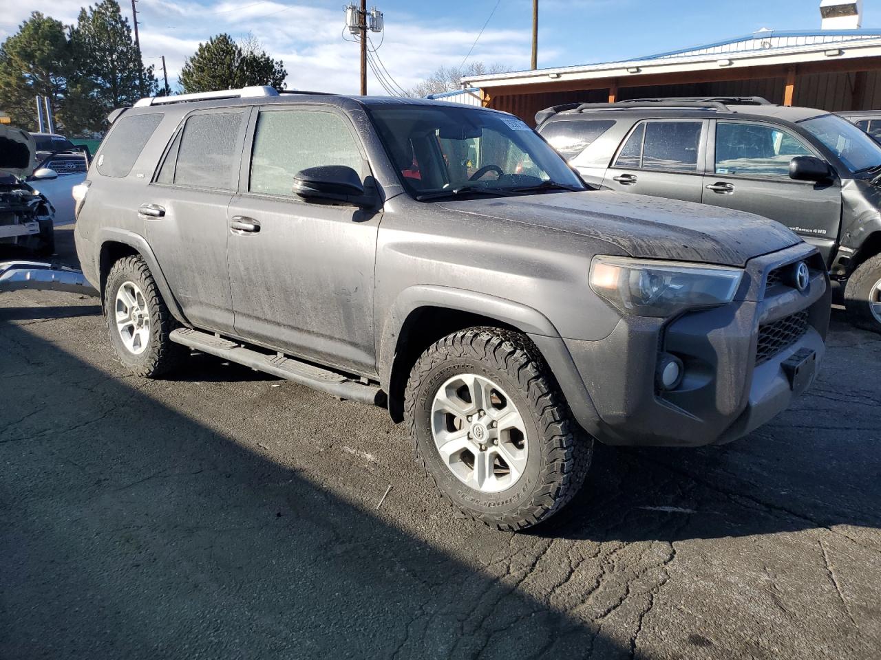 Toyota 4Runner Sr5 Image 3