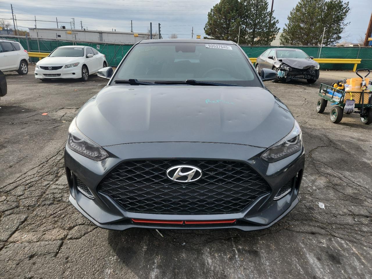 Hyundai VELOSTER Turbo Image 6