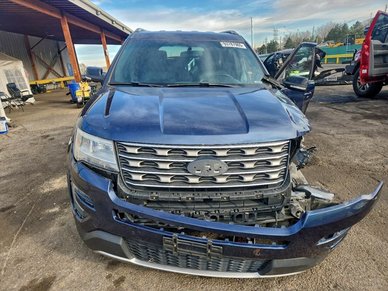 Ford Explorer Xlt Image 12