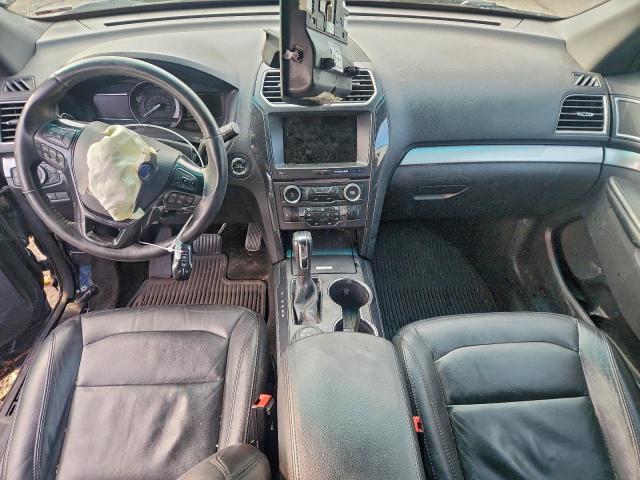 Ford Explorer Xlt Image 7