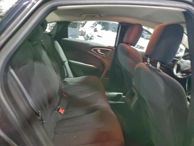 Chrysler 200 Limited Image 6